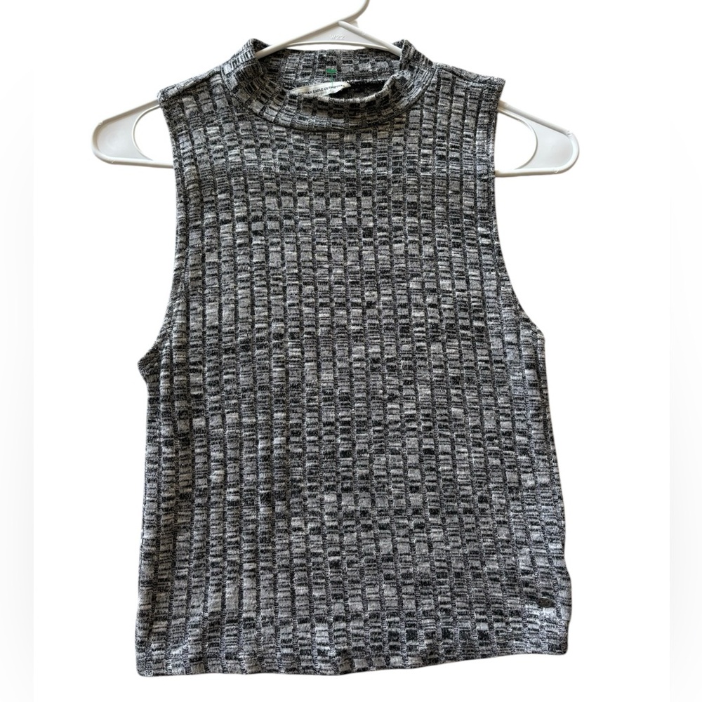 Gray Ribbed Mock Neck Top